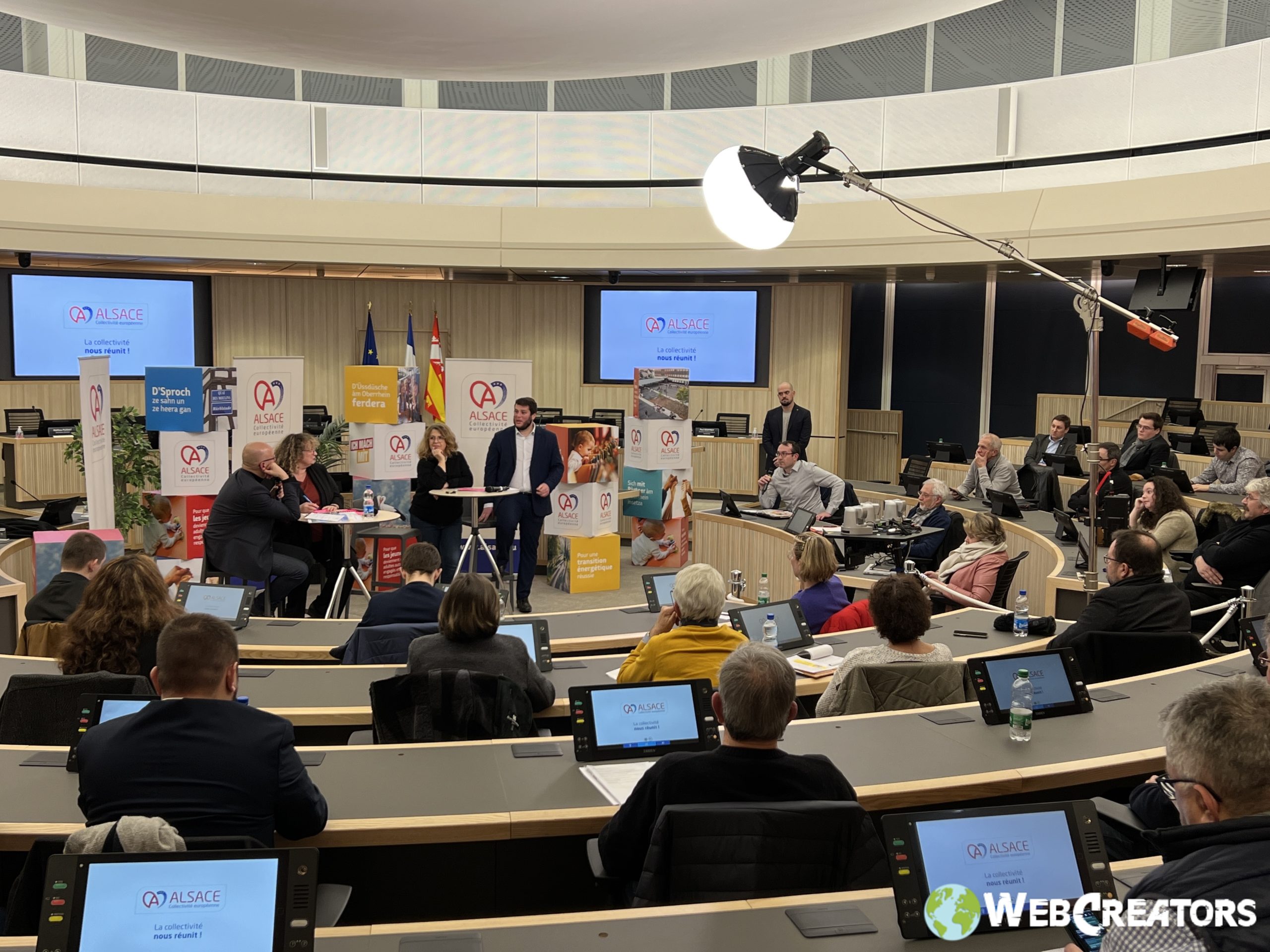 diffusion-video-table-ronde-facebook-alsace-05 diffusion-video-table-ronde-facebook-alsace-05